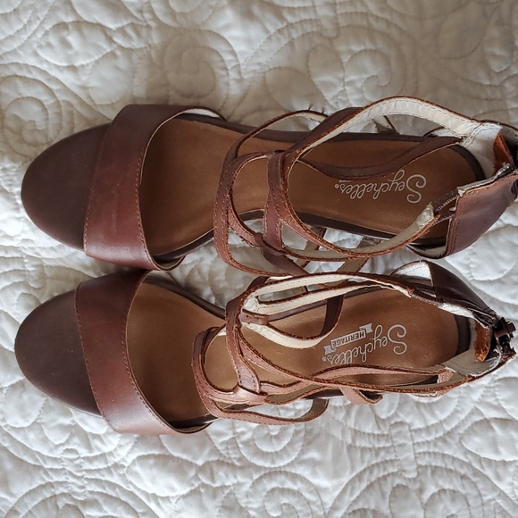 Seychelles Heels - Picture 4 of 10